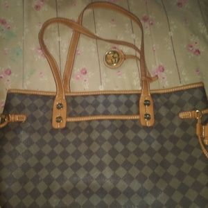 Handbag